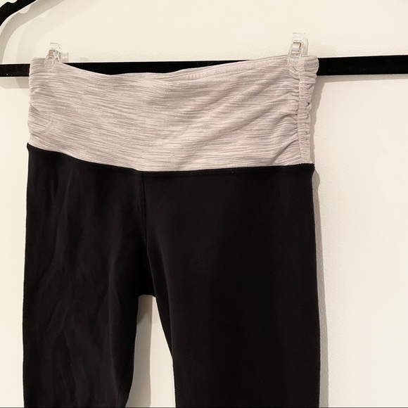 Lululemon Dhanurasana Keyhole - Picture 7 of 10